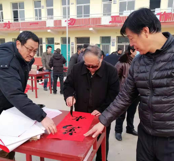 西八里村委会最新领导概览，领导团队一览表